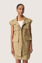 Load image into Gallery viewer, Zandria waistcoat