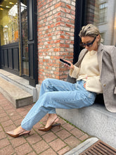 Load image into Gallery viewer, Yve jeans