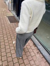 Load image into Gallery viewer, Nanine barrel pants