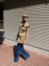 Load image into Gallery viewer, Zandria waistcoat