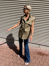 Load image into Gallery viewer, Zandria waistcoat