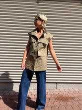 Load image into Gallery viewer, Zandria waistcoat