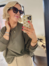 Load image into Gallery viewer, Kaki sweater