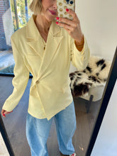 Load image into Gallery viewer, Bella blazer