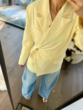 Load image into Gallery viewer, Bella blazer