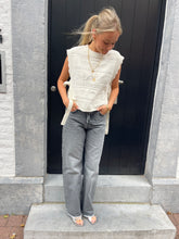 Load image into Gallery viewer, Zoe boyfriend jeans grey