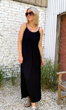 Load image into Gallery viewer, Shani dress black