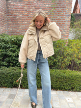 Load image into Gallery viewer, Uma coat