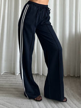 Load image into Gallery viewer, Navy jogger pants