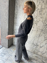 Load image into Gallery viewer, Enza pull