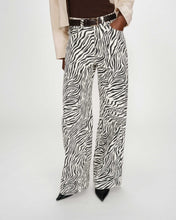 Load image into Gallery viewer, Socca jeans zebra