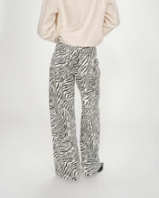 Load image into Gallery viewer, Socca jeans zebra