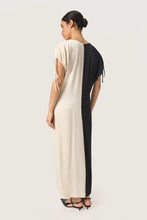 Load image into Gallery viewer, Cevina dress